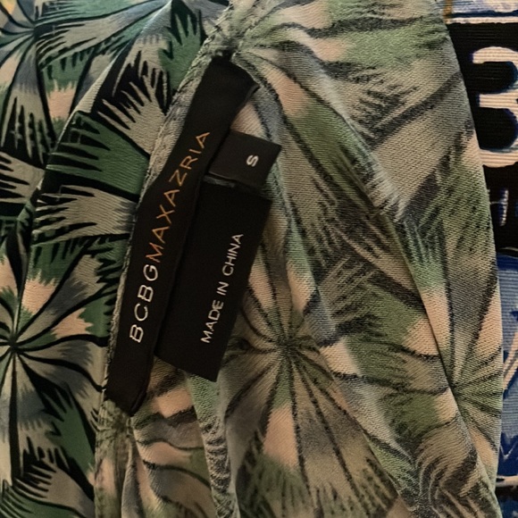 BCBGMaxAzria Green Wrap Dress – Size Small (S) - Picture 11 of 13